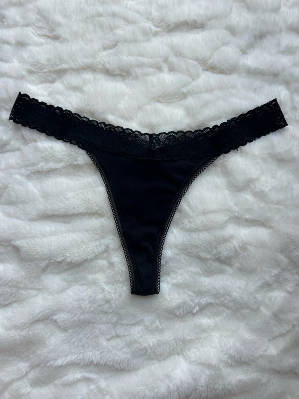 Savage X Fenty Lace Trim Thong Panty